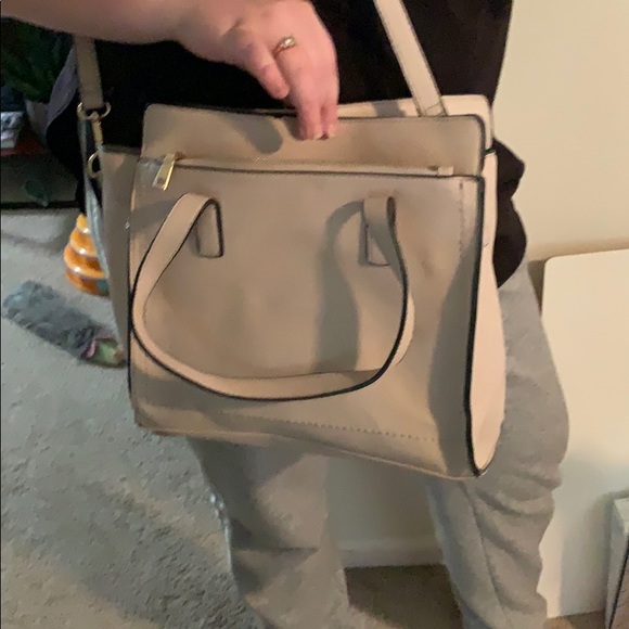 Handbag - Picture 4 of 4